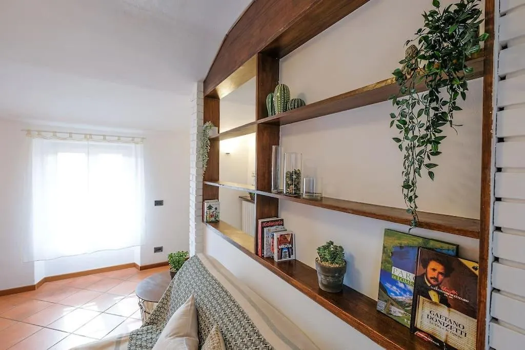 Intero Alloggio: Frida'S Apartment Bergamo Włochy
